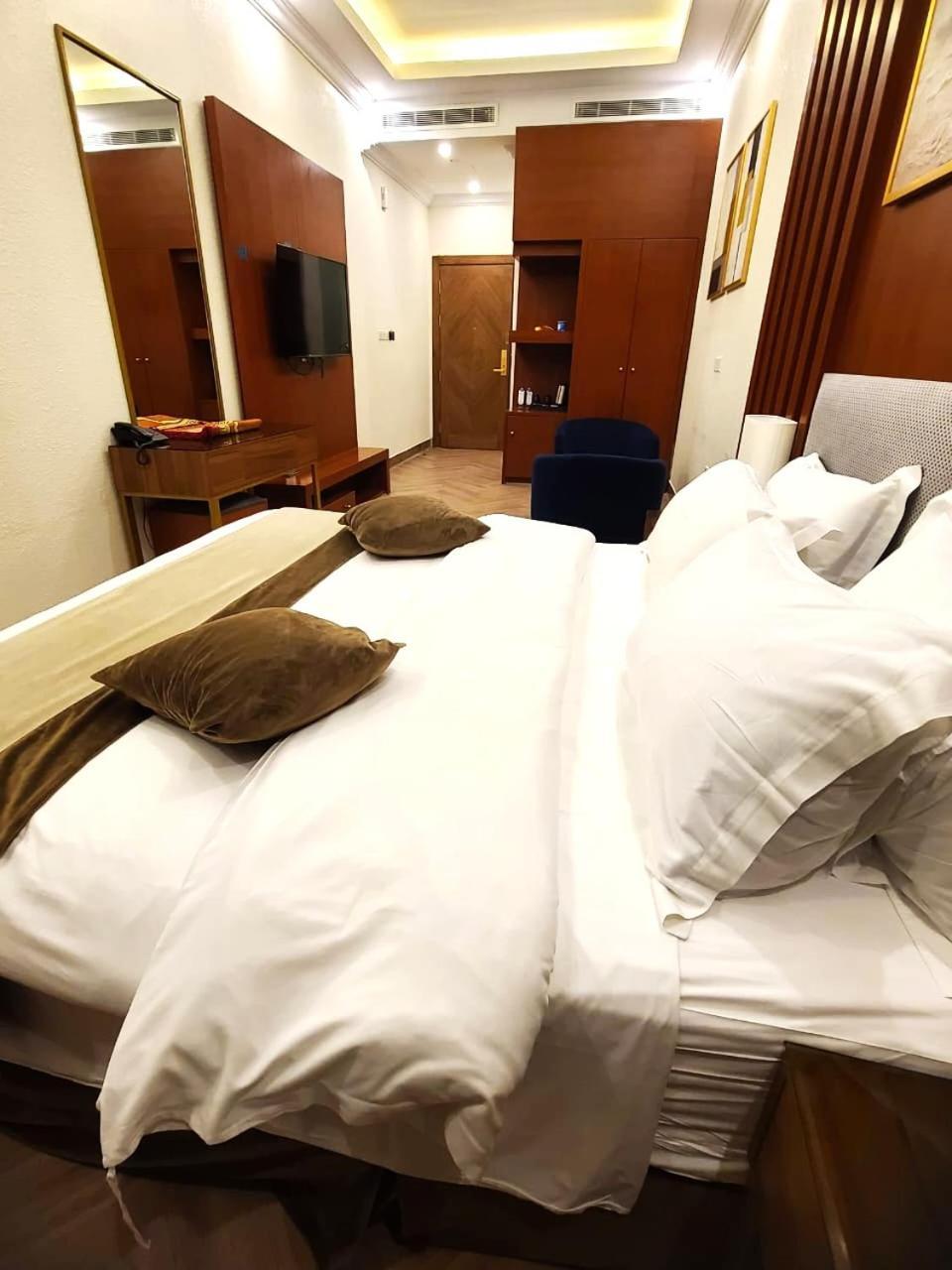 Smayah Hotel Riade Exterior foto